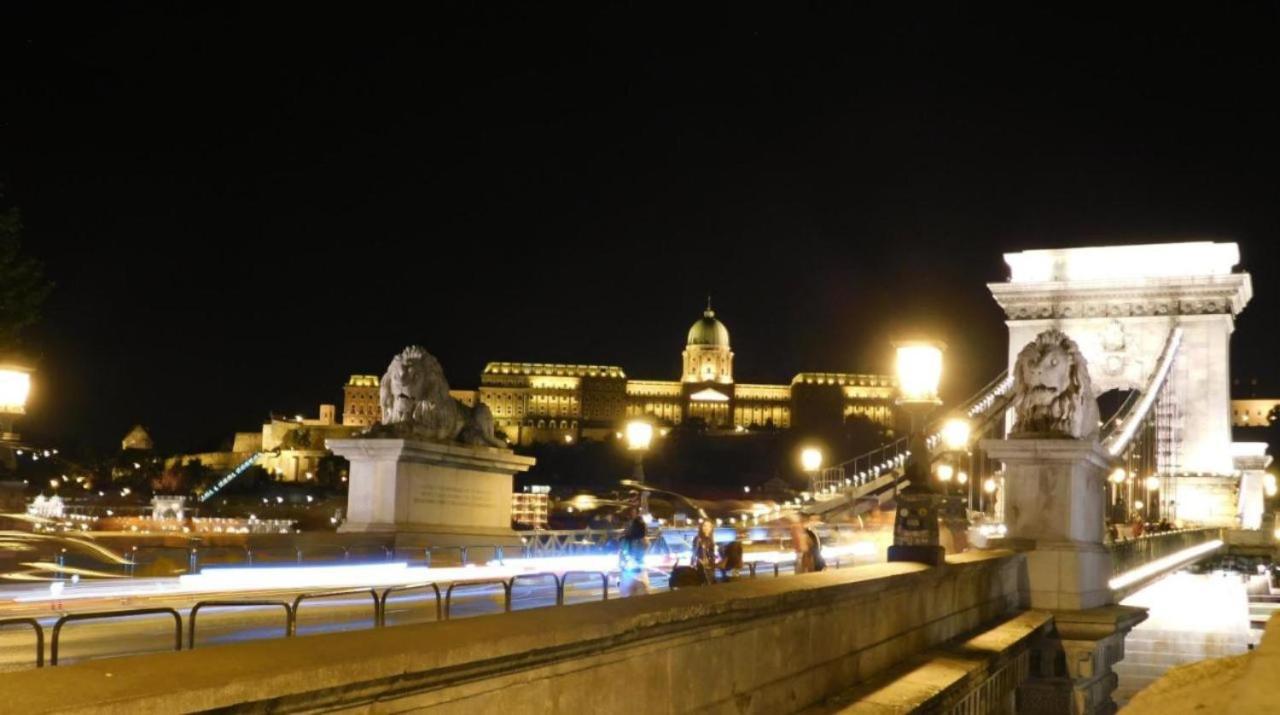 Modern, Quiet & Cozy Apartment In The Middle Of Downtown Near Danube At Fashion Street Budapest Ngoại thất bức ảnh
