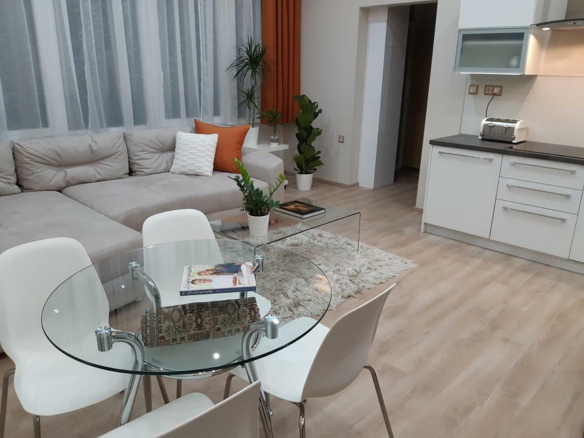 Modern, Quiet & Cozy Apartment In The Middle Of Downtown Near Danube At Fashion Street Budapest Ngoại thất bức ảnh