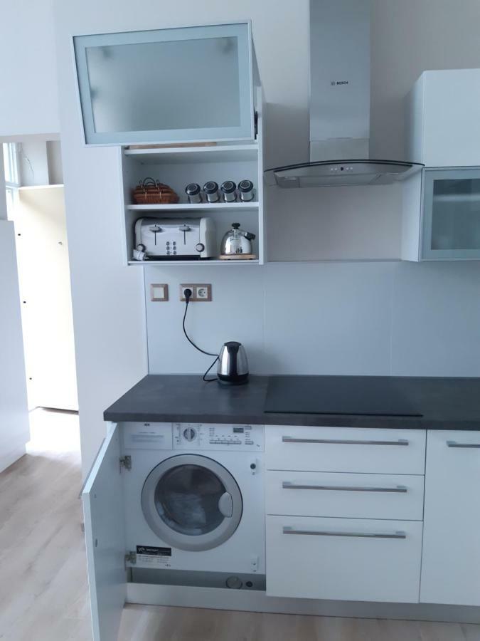 Modern, Quiet & Cozy Apartment In The Middle Of Downtown Near Danube At Fashion Street Budapest Ngoại thất bức ảnh