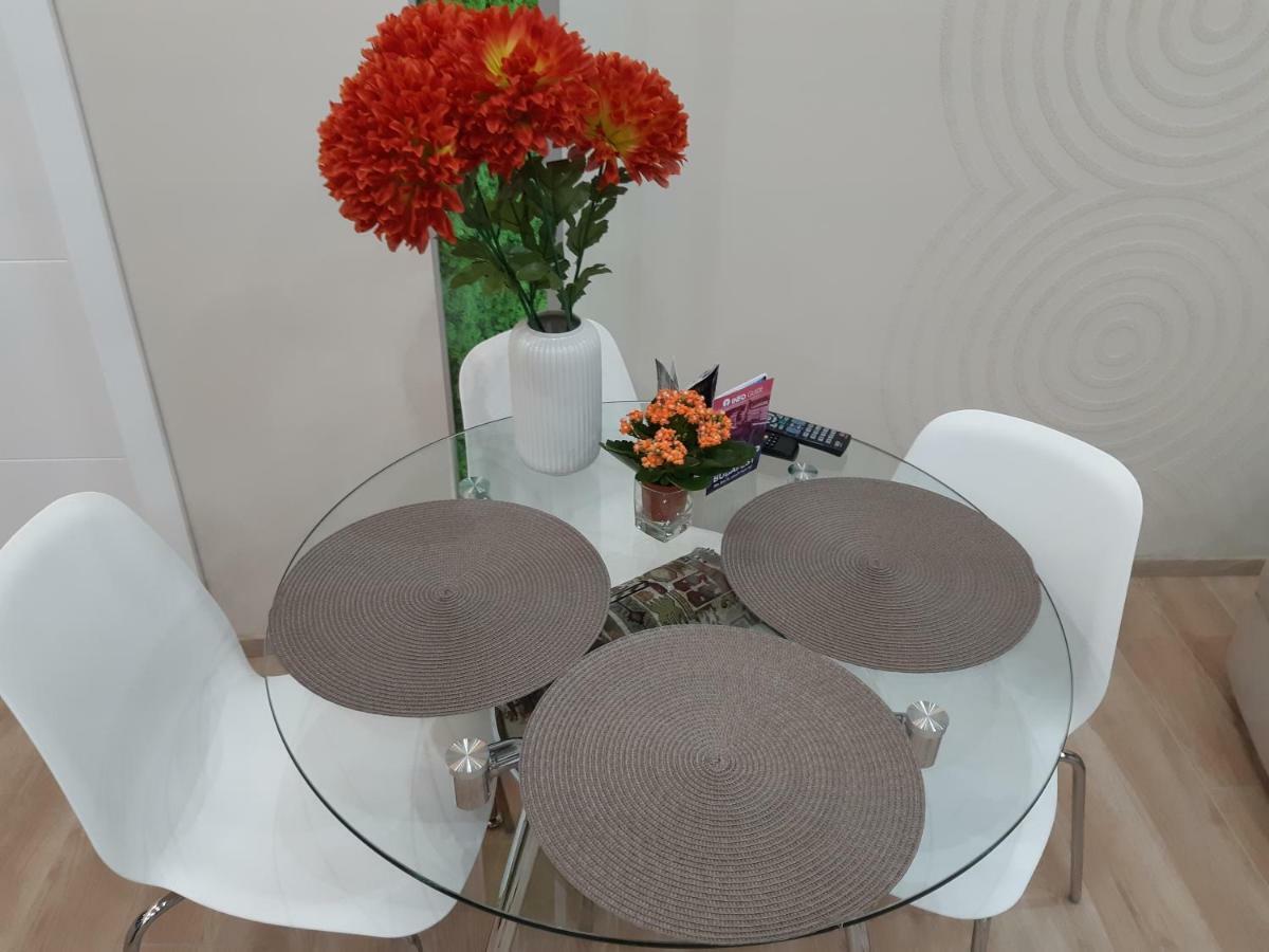 Modern, Quiet & Cozy Apartment In The Middle Of Downtown Near Danube At Fashion Street Budapest Ngoại thất bức ảnh