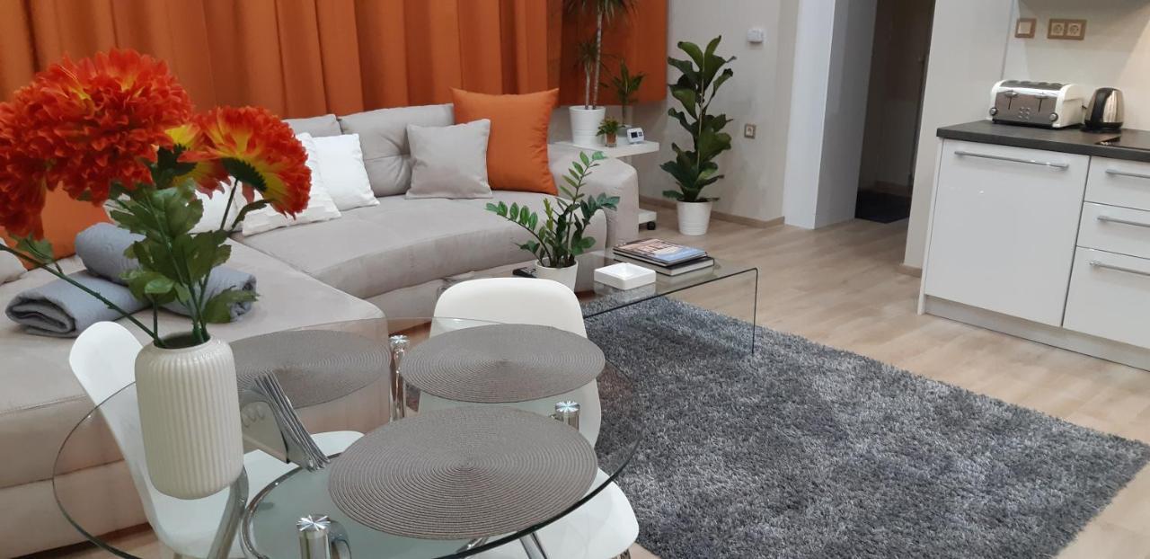 Modern, Quiet & Cozy Apartment In The Middle Of Downtown Near Danube At Fashion Street Budapest Ngoại thất bức ảnh