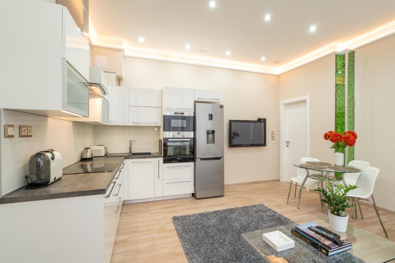 Modern, Quiet & Cozy Apartment In The Middle Of Downtown Near Danube At Fashion Street Budapest Ngoại thất bức ảnh
